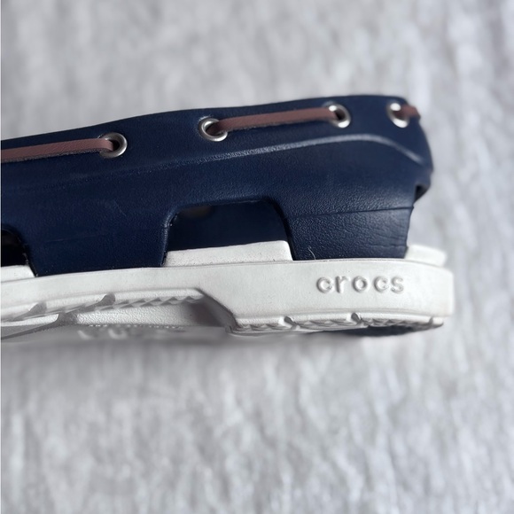 Women’s Crocs Beach Line Hybrid Boat Shoes Navy Blue &White Rubber Size 9W - Picture 6 of 12